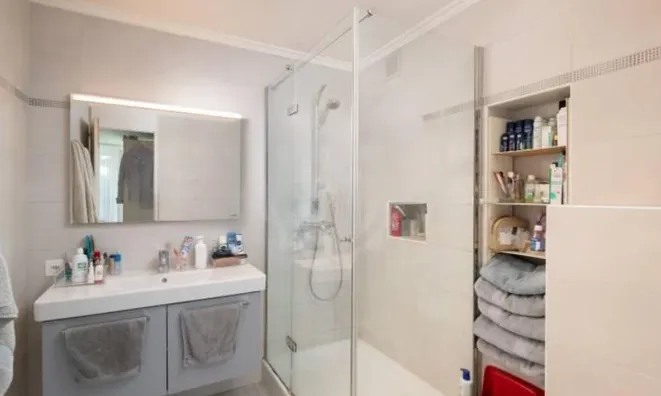 Недвижимость Single house 6 rooms: 8