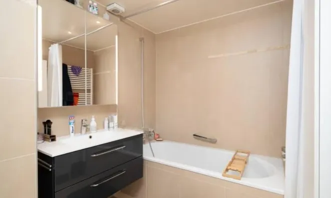 Недвижимость Single house 6 rooms: 10