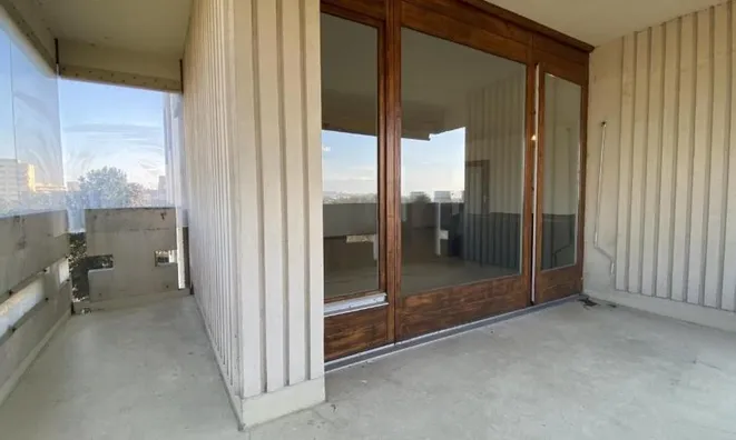Недвижимость Apartment 6 rooms: 6