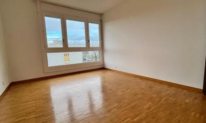 Недвижимость Apartment 6 rooms: 9