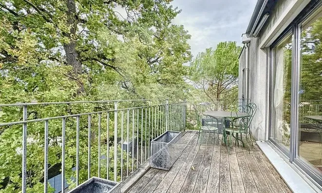 Недвижимость Apartment 4 rooms: 2