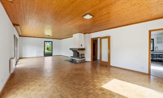 Недвижимость Single house: 3