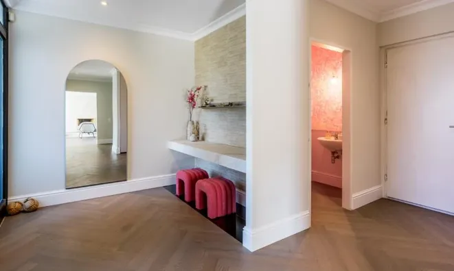 Недвижимость Villa 6 rooms: 3