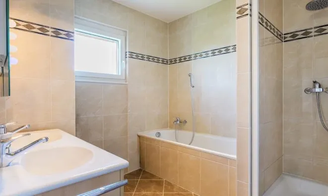 Недвижимость Villa 6 rooms: 6