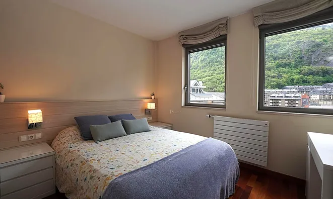 Недвижимость Flat for sale in Andorra la Vella, 3 bedrooms: 3