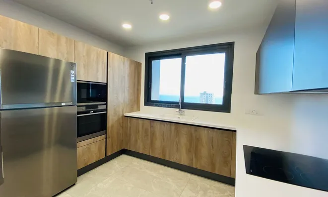 Недвижимость 3 Bedroom Apartment For Sale in Mouttagiaka, Limassol: 2