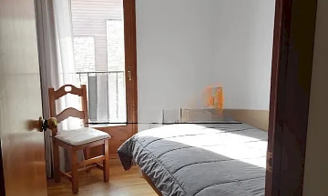 Недвижимость Rented 2-bedroom apartment with parking and storage in El Tarter: 13
