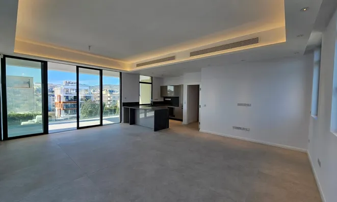 Недвижимость 2 Bedrooms Apartment in Limassol: 1