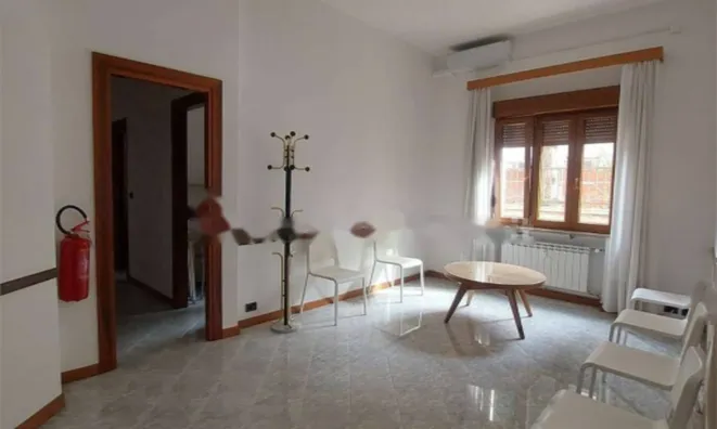 Недвижимость Двухкомнатная квартира в центре Горловица: 7