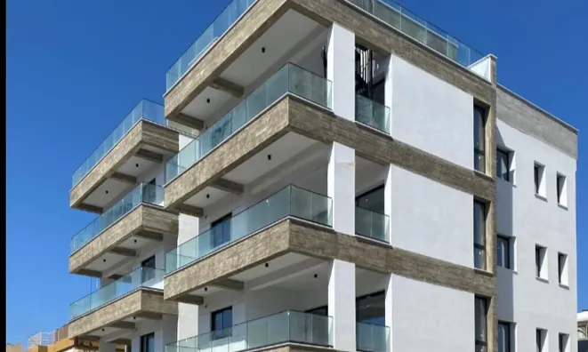 Недвижимость 2 Bedroom Penthouse For Sale in Mesa Geitonia, Limassol: 1