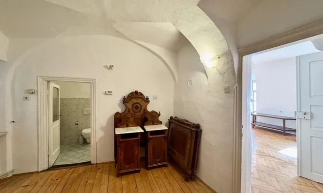 Недвижимость Квартира, 4 комнаты, Любляна Центр: 10