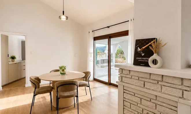 Недвижимость 5 Bedroom Villa For sale,in Foinikaria, limassol: 2