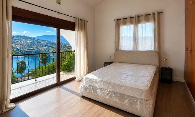 Недвижимость 5 Bedroom Villa For sale,in Foinikaria, limassol: 4