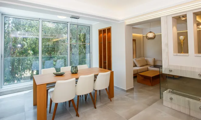 Недвижимость 3 Bedrooms Apartment For sale in Germasogeia, Limassol: 2