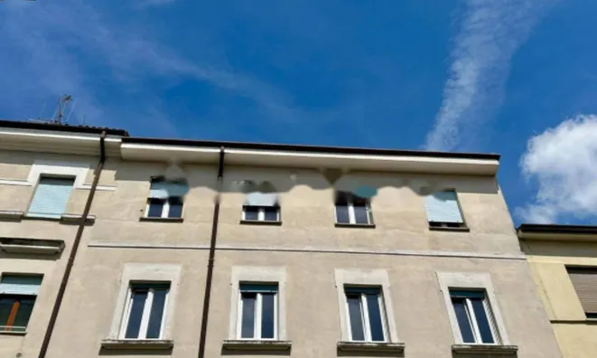 Недвижимость Трехкомнатная квартира в центре: 17