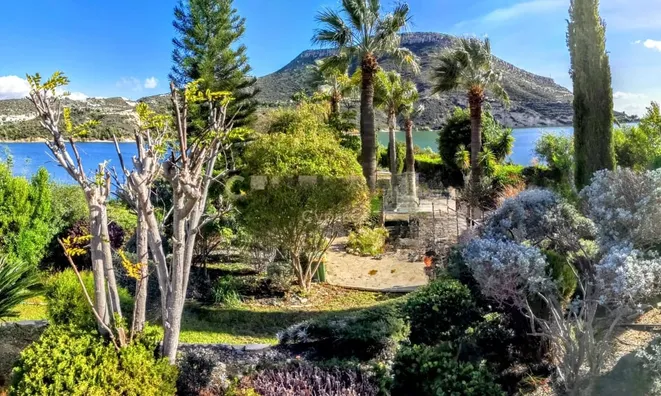 Недвижимость 4 Bedroom Villa for Sale in Akrounta, Limassol: 2
