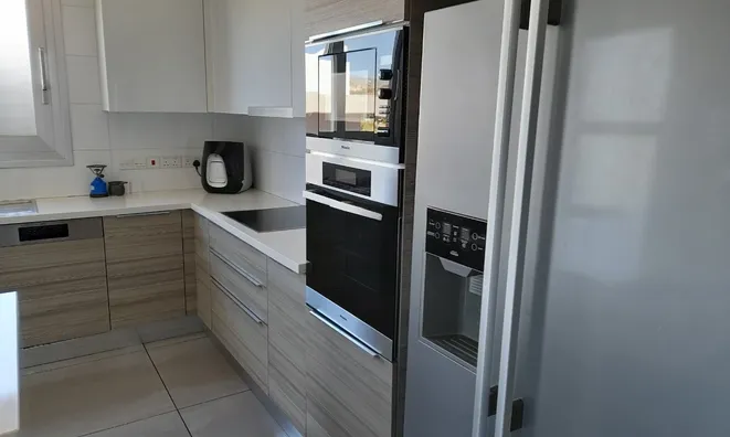 Недвижимость 3 Bedroom Apartment for Sale in Agios Tychonas, Limassol: 3
