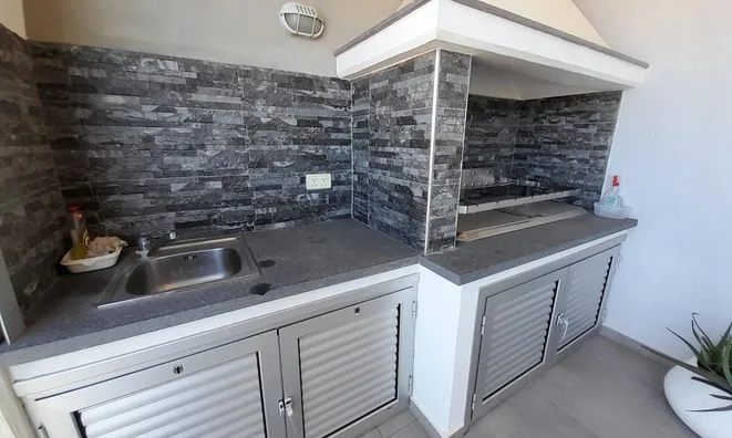 Недвижимость 3 Bedroom Apartment for Sale in Agios Tychonas, Limassol: 8