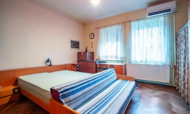 Недвижимость Трёхкомнатная квартира в центре: 18