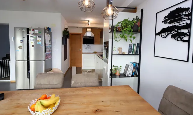 Недвижимость Квартира, 4 комнаты, Вич: 4