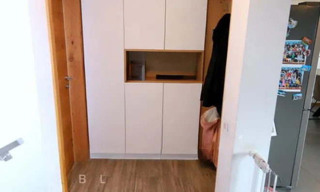 Недвижимость Квартира, 4 комнаты, Вич: 15