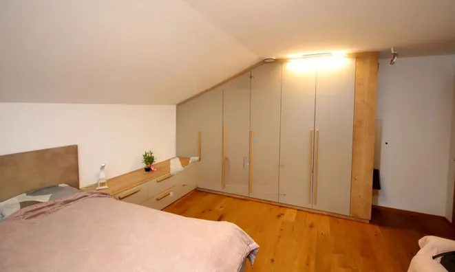 Недвижимость Квартира, 4 комнаты, Вич: 22
