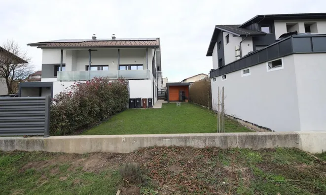 Недвижимость Квартира, 4 комнаты, Вич: 25