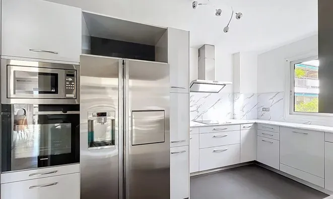 Недвижимость Villa Petit Juas: 1