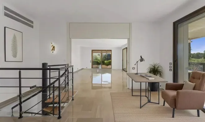 Недвижимость Villa Croix des Gardes: 3