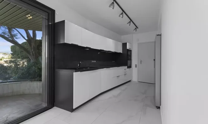 Недвижимость Villa Croix des Gardes: 8