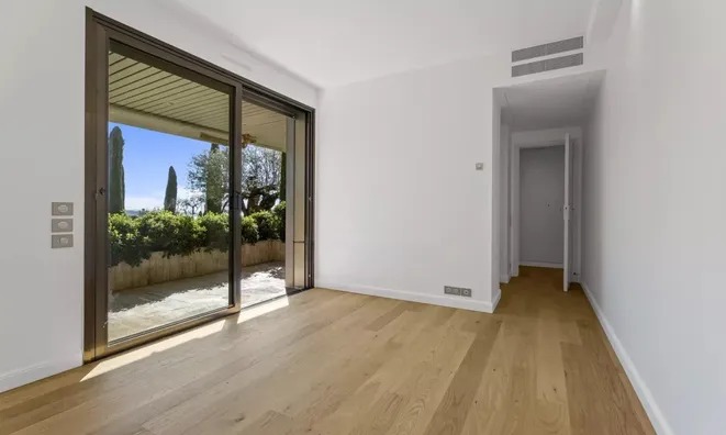 Недвижимость Villa Croix des Gardes: 10