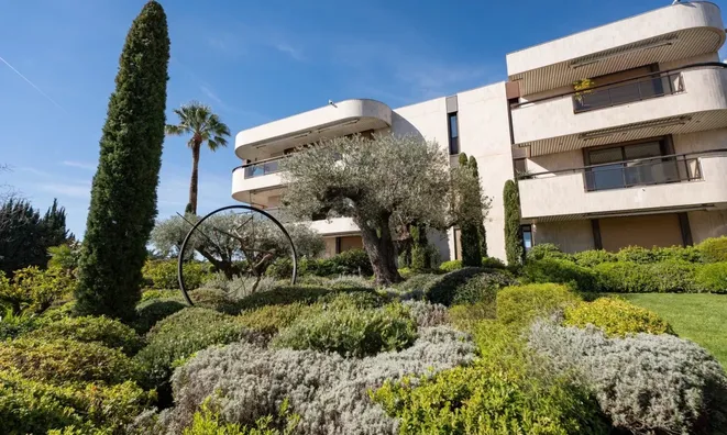 Недвижимость Villa Croix des Gardes: 25