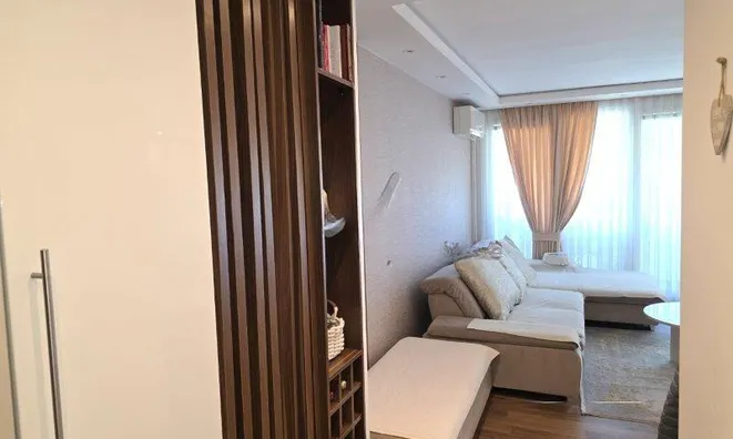 Недвижимость Four-room apartment near the primary school in Lucija: 1