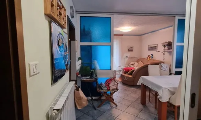 Недвижимость Three-room apartment Pobegi: 2