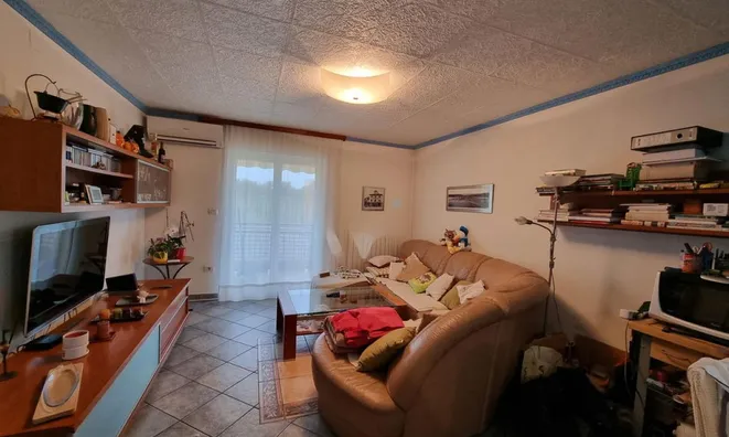 Недвижимость Three-room apartment Pobegi: 3