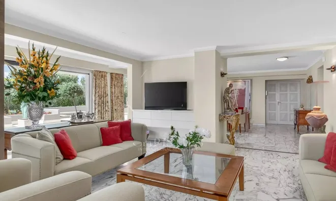 Недвижимость House Cannes Croix des Gardes: 13