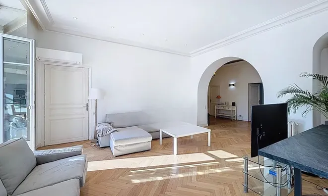 Недвижимость Estate Cannes République: 6
