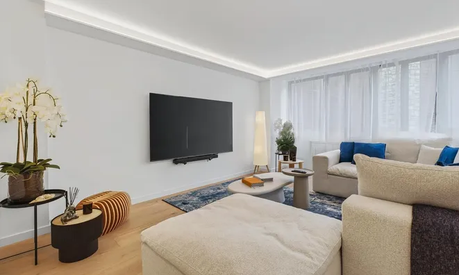 Недвижимость Exclusive renovated duplex with terrace in Andorra la Vella: 3