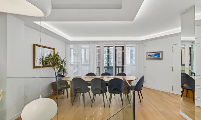 Недвижимость Exclusive renovated duplex with terrace in Andorra la Vella: 8