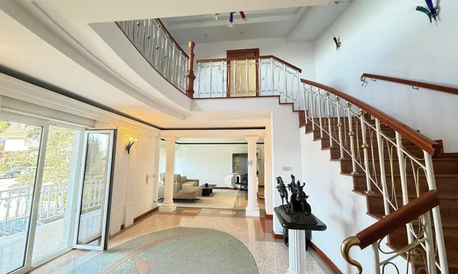 Недвижимость House with a terrace in Černuchi: 8