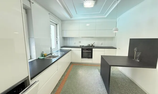 Недвижимость House with a terrace in Černuchi: 9