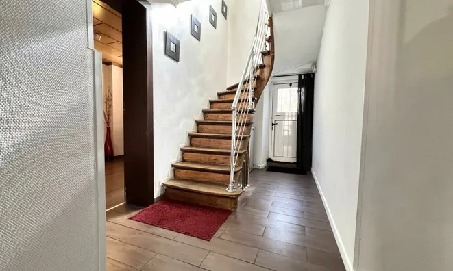 Недвижимость House 4 bedrooms for sale in Ehnen: 5