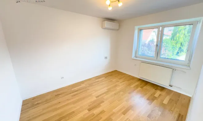 Недвижимость House, Ljubljana, Šiška: 12