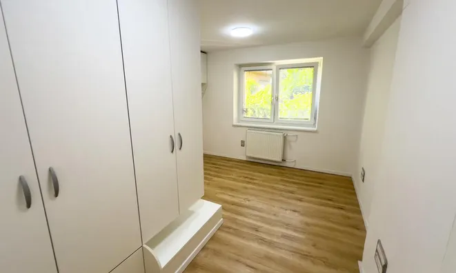 Недвижимость House, Ljubljana, Šiška: 25