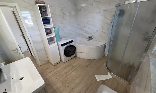 Недвижимость House, Podgorica: 19