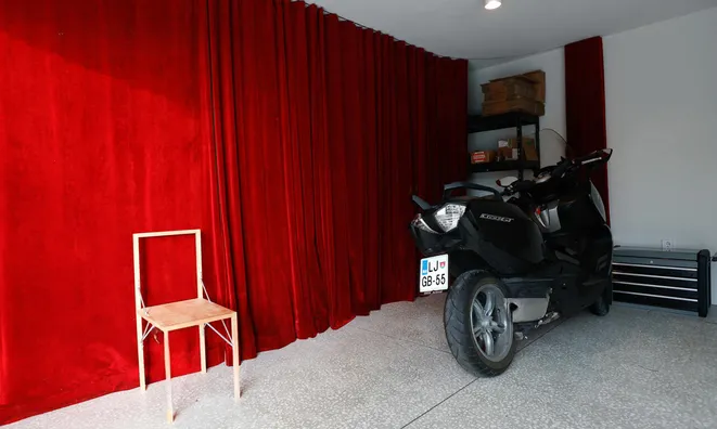 Недвижимость House with a Terrace Brdo: 18