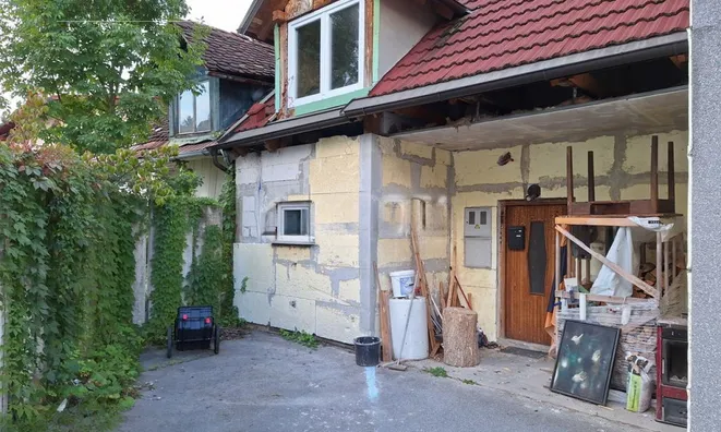 Недвижимость Three-story house Rakovnik: 1