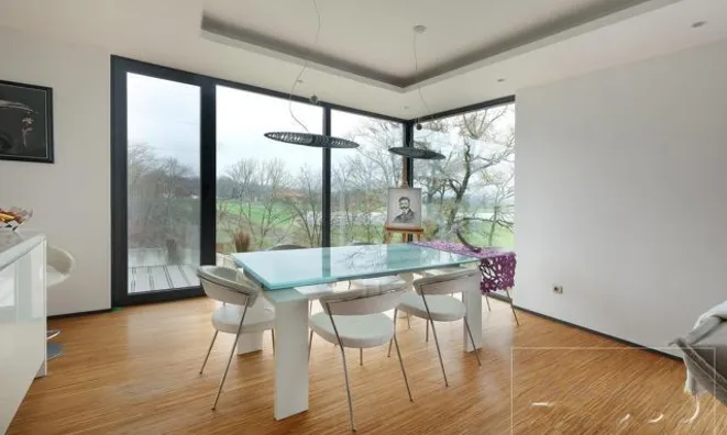 Недвижимость House in Savle: 2