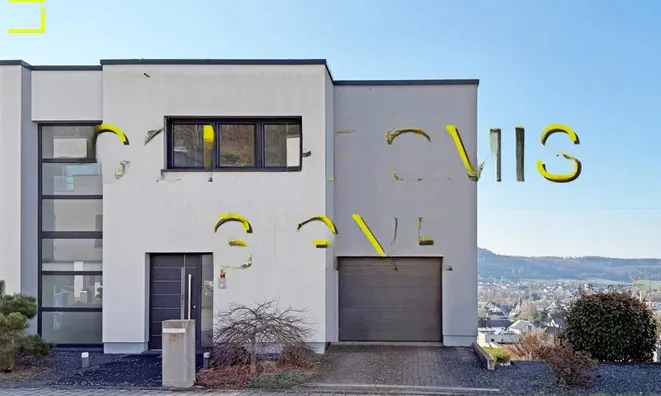 Недвижимость House 4 bedrooms for sale in Heisdorf: 1