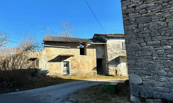 Недвижимость House in Golace: 4